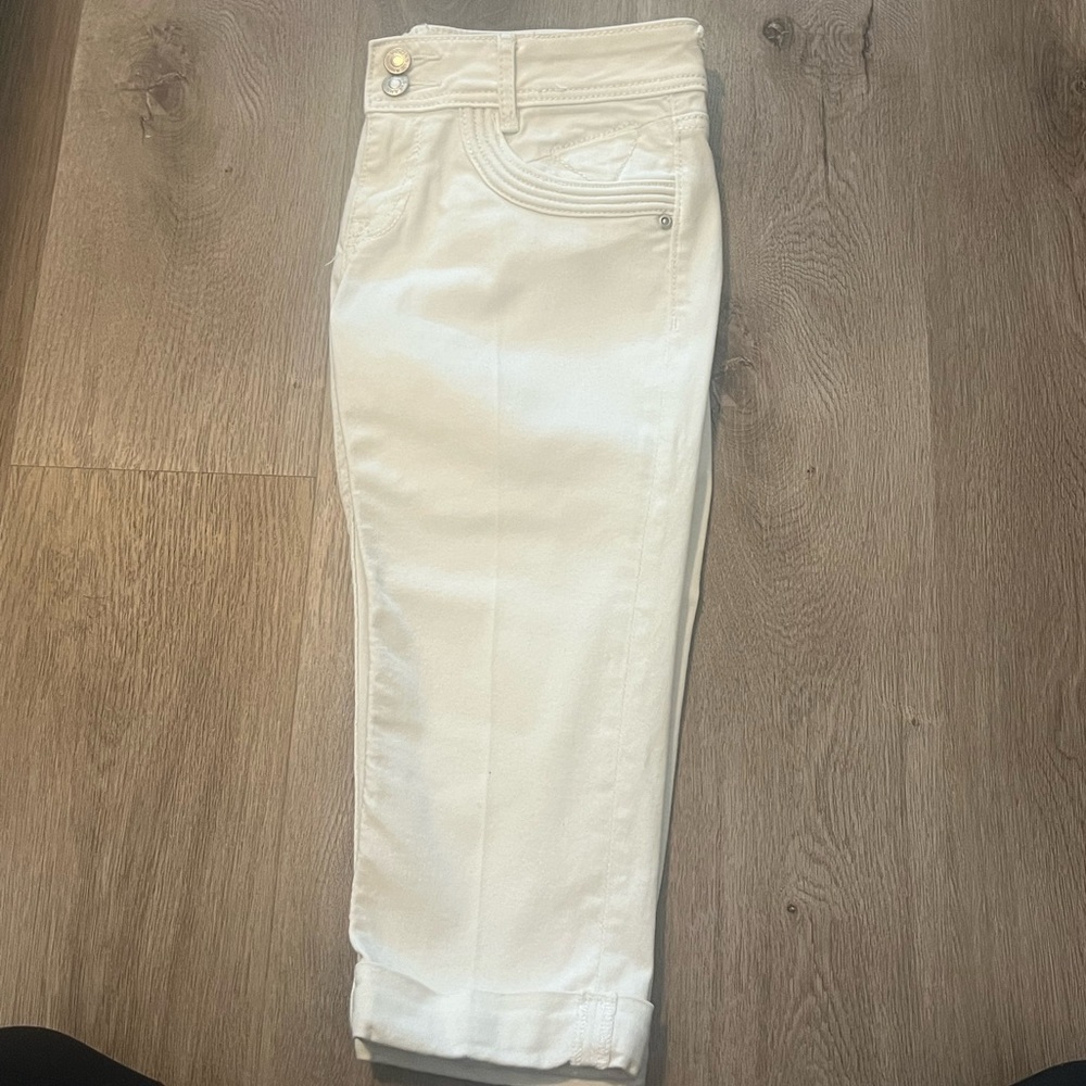 Women’s White Vigoss Shorts
